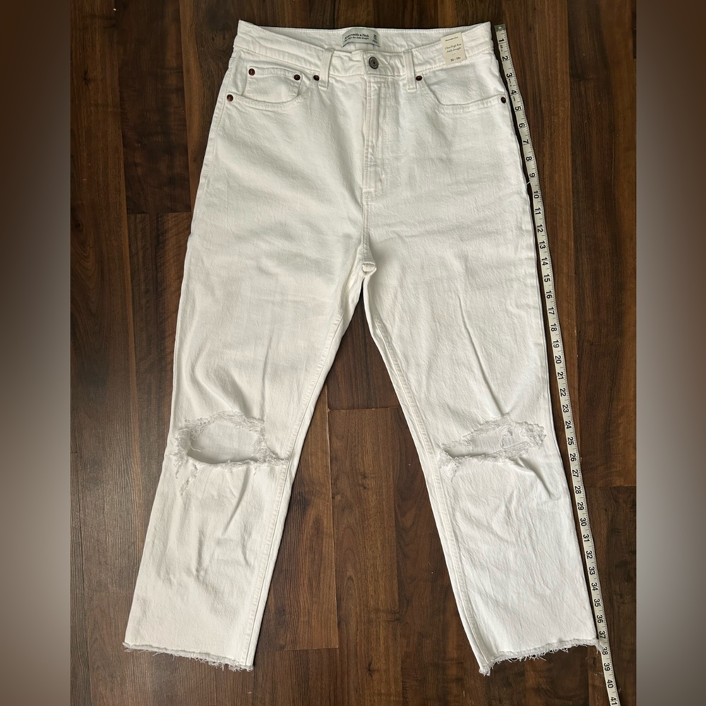 Abercrombie & Fitch White Distressed Jeans High Rise Ankle Straight Size 30/10 - Picture 7 of 9
